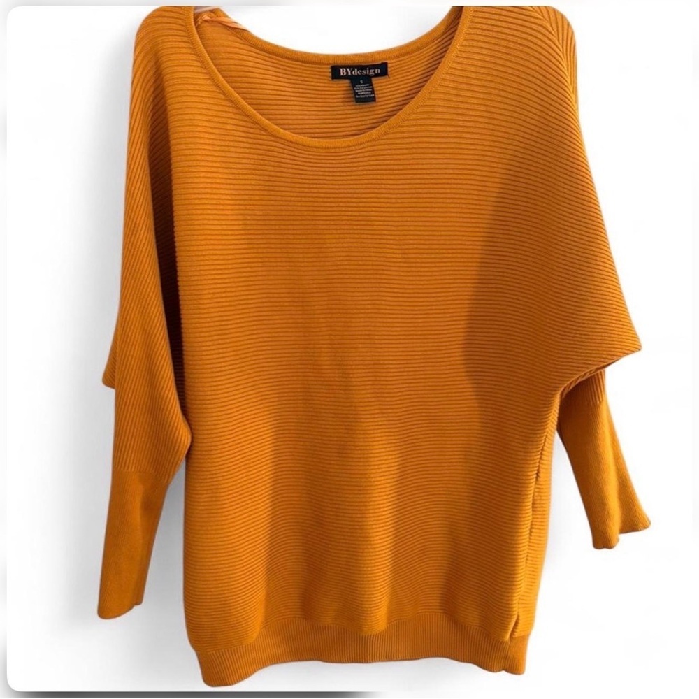 Elegant Women's Amber Sweater - Crew Neck